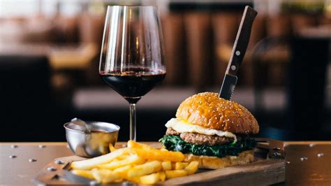 Abbinamenti vino e hamburger