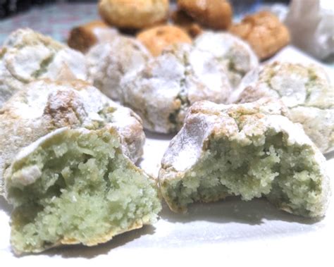 Amaretti sardi al mirto