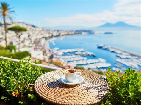 Aperitivo con vista mare