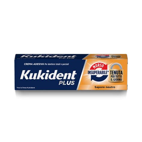 Applicazione adesivo Kukident