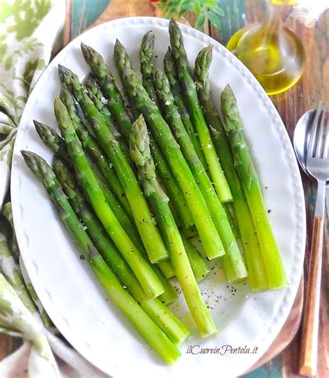 Asparagi al vapore