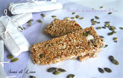 Barrette Crudiste di Mandorle, Semi di Lino e Limone