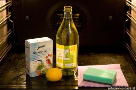 Bicarbonato di sodio e aceto