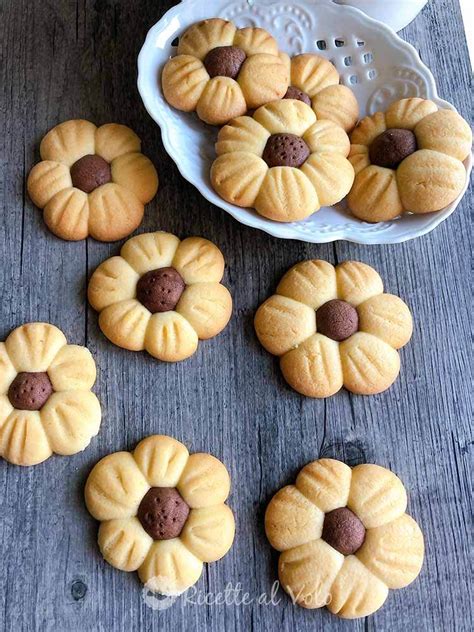 Biscotti a Forma di Fiore