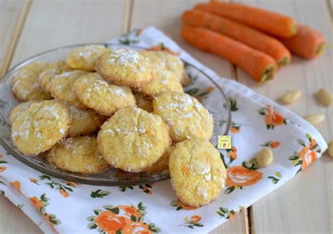 Biscotti carote e mandorle