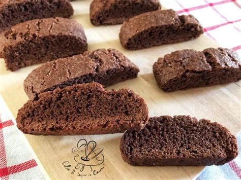 Biscotti con Ammoniaca al Cacao