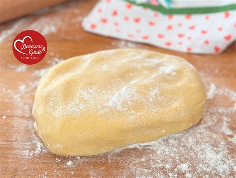 Biscotti con Pasta Frolla e Strutto