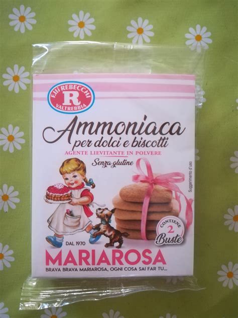 Biscotti con ammoniaca per dolci