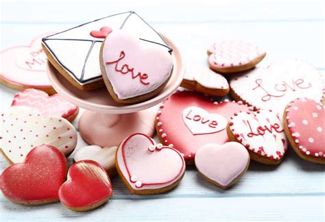 Biscotti di San Valentino con Pasta di Zucchero