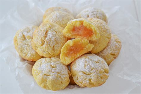 Biscotti di semola al limone