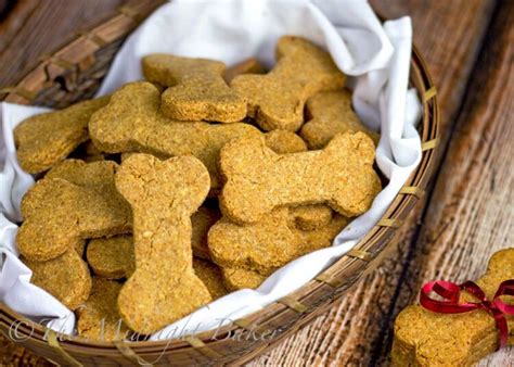 Biscotti fatti in casa per cani
