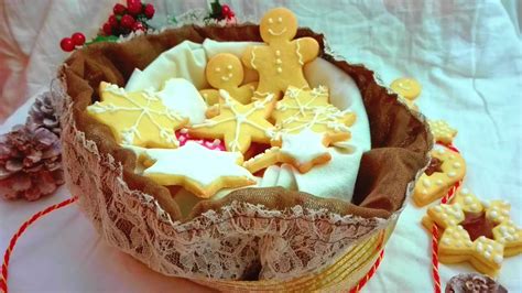 Biscotti natalizi decorati