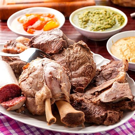 Bollito Misto con Salse