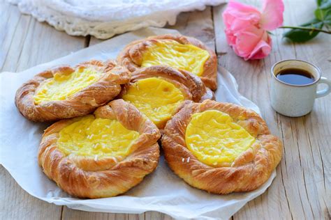 Brioches Danesi alla Crema