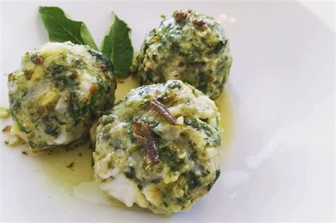 Canederli al tarassaco