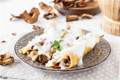 Cannelloni Ricotta Funghi e Salsiccia Assemblati