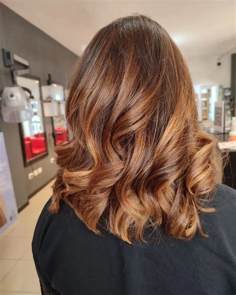Capelli castano caramello