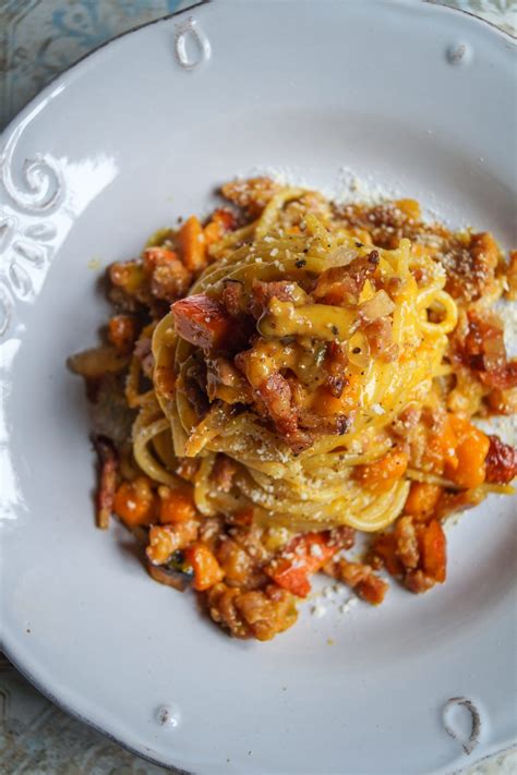 Carbonara con salsiccia
