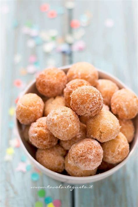 Castagnole fritte e al forno