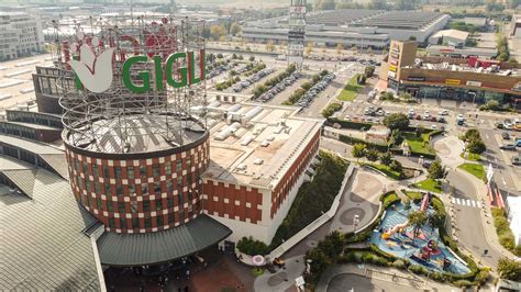 Centro Commerciale I GIGLI