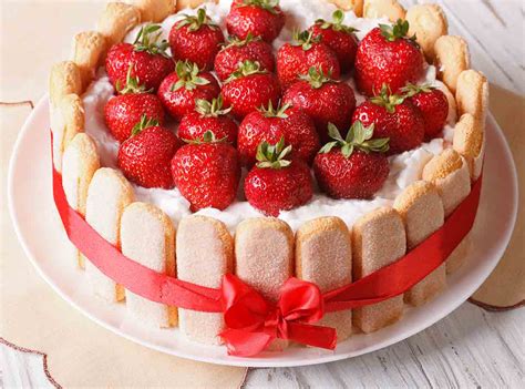 Charlotte con fragole