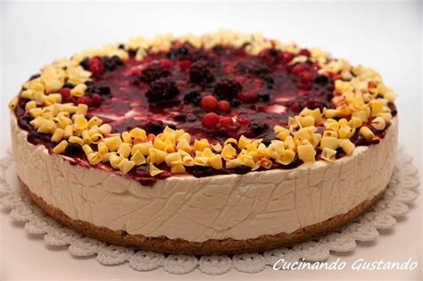 Cheesecake cioccolato bianco e frutti di bosco