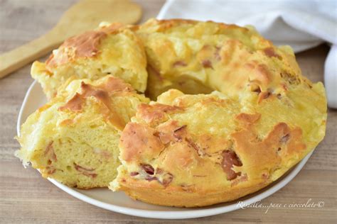 Ciambella Salata con Yogurt