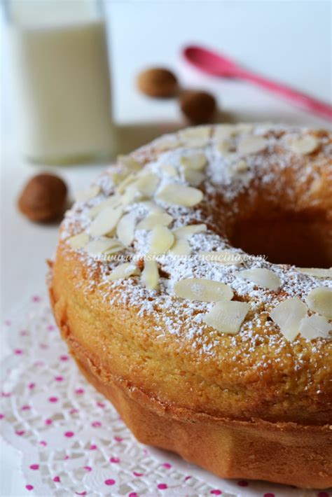 Ciambella al Latte di Mandorla