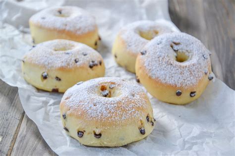 Ciambelle al Forno con Ricotta e Gocce di Cioccolato