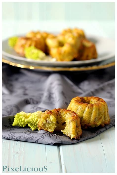 Ciambelline salate con broccolo romanesco e salsiccia
