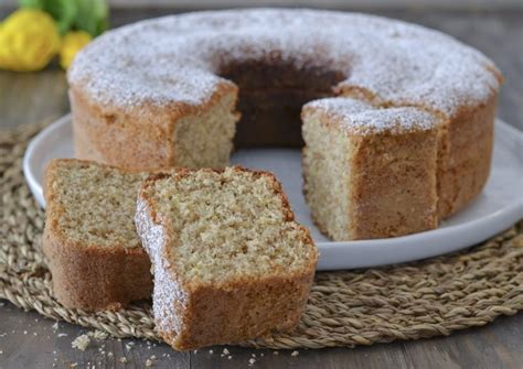 Ciambellone con farina integrale e senza zucchero