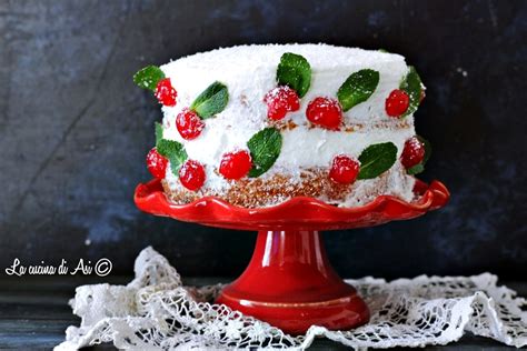 Ciliegie candite su una torta