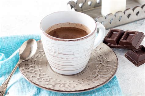 Cioccolata Calda con Cioccolato Fondente