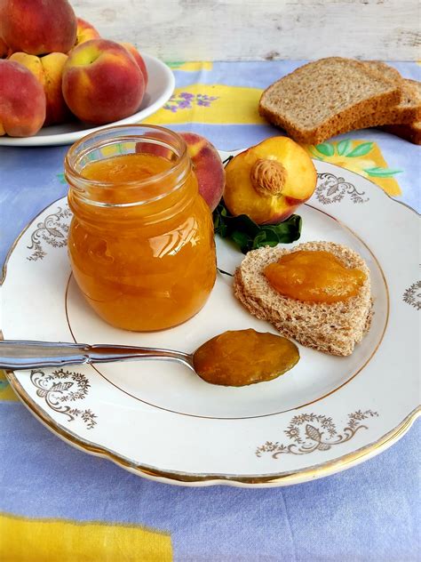 Consistenza della confettura di pesche