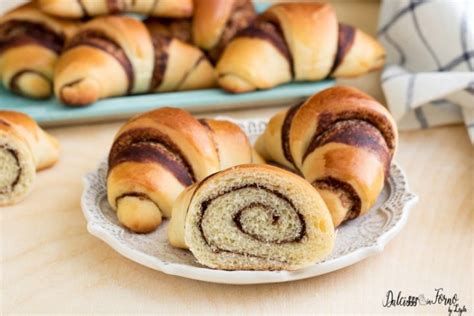 Cornetti Bicolore con Crema al Cioccolato