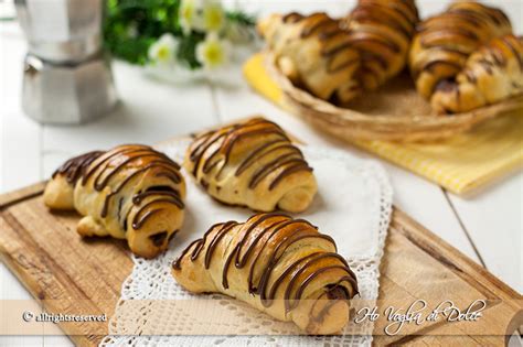 Cornetti al cioccolato bianco