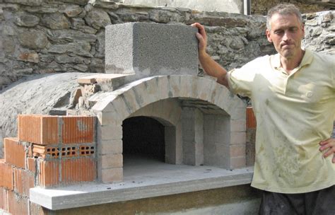 Costruzione Forno a Legna