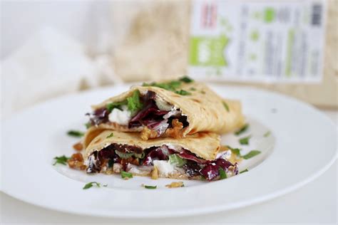 Crêpes salate con farina di riso, Brie e cime di rapa