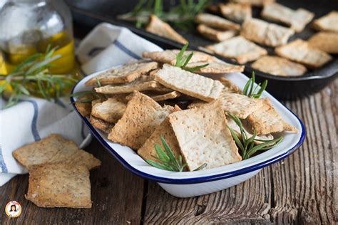 Crackers fatti in casa