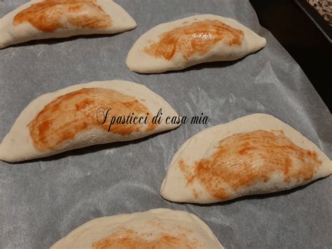 Crackers pronti per essere infornati