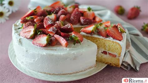 Crema chantilly con insalata di fragole