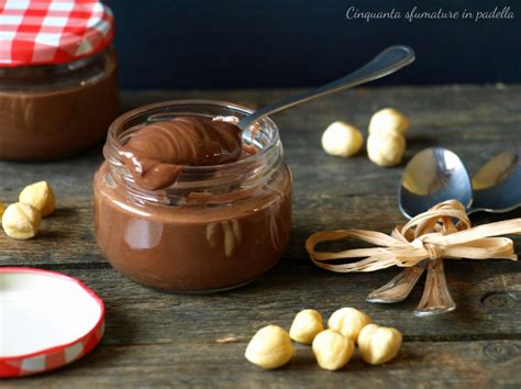 Crema spalmabile alle nocciole fatta in casa