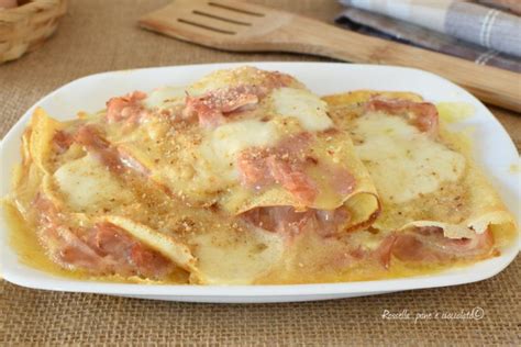 Crespelle al Forno con Prosciutto e Mozzarella