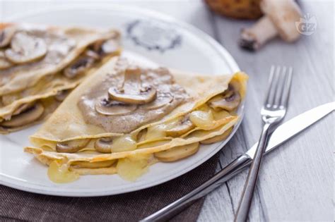 Crespelle alla Crema di Funghi e Fontina