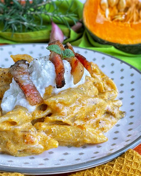 Crespelle con zucca e guanciale