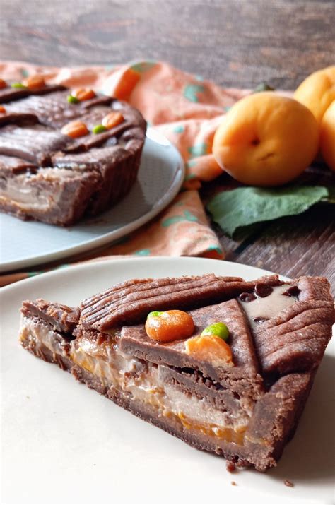 Crostata al cacao con marmellata di albicocche