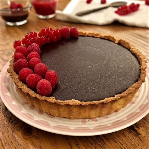 Crostata al cioccolato con lamponi