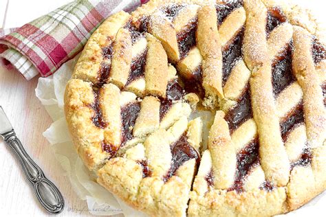 Crostata con Confettura di Prugne