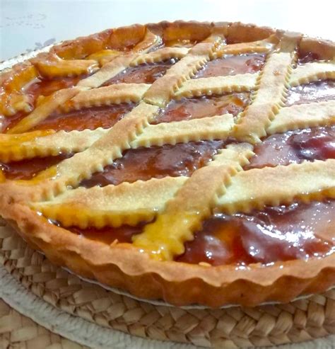 Crostata con marmellata di kiwi