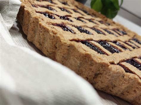 Crostata di Grano Saraceno con Marmellata